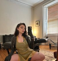 Mistress Cora - Dominadora in Milan