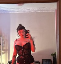Mistress Cora Verified - Dominadora in Milan