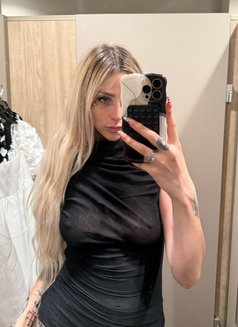 Mistress Dia - dominatrix in Zagreb Photo 2 of 10