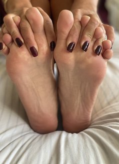 Italian Foot Fetish Queen | Elegant Dom - Dominadora in Dubai Photo 6 of 6