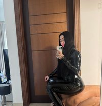 Mistress Drains - dominatrix in Dubai Photo 1 of 4