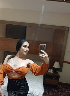 Mistress Dubai Ivana - Transsexual escort in Dubai Photo 2 of 3