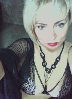 Domina - dominatrix in Tbilisi Photo 4 of 9