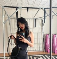 Mistress Gloriousa - dominatrix in Bristol