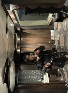 Mistress 🇳🇵 Heena - Transsexual escort in Bangalore Photo 5 of 6