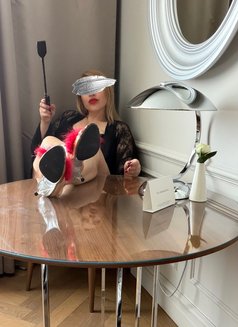 ⚜️Mistress Helene Nuar ⚜️ - Dominadora in Riyadh Photo 9 of 30