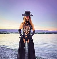 Mistress Ivanka - Dominadora in Geneva