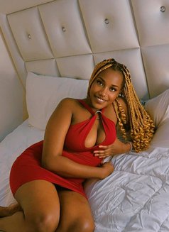 Mistress Jamila - dominatrix in London Photo 2 of 7