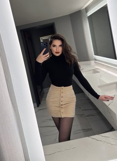 Mistress Janet - dominatrix in İstanbul Photo 6 of 7