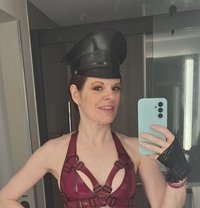 Mistress Jenny - dominatrix in Hong Kong