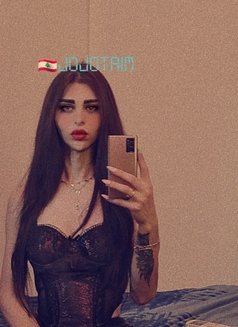 queen of control - Transsexual escort in Beirut Photo 14 of 17