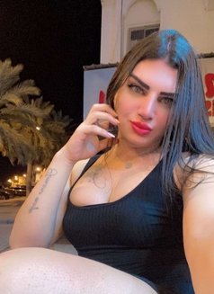 Mistress Jomana - Transsexual escort in Cairo Photo 1 of 5