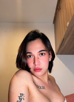 Mistress Justin - Transsexual escort in Dubai Photo 3 of 3