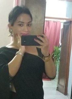 Mistress Kanika for Online Sessions - Transsexual dominatrix in New Delhi Photo 6 of 30