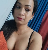 Mistress Kanika for Online Sessions - Transsexual dominatrix in New Delhi
