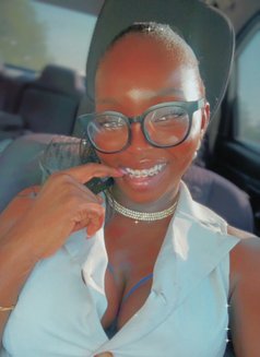 Mistress Keysha-sextoys,viagra,poppers - Dominadora in Dubai Photo 4 of 14