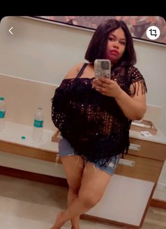 Mistress Kiana - puta in Noida Photo 4 of 8