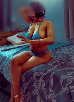 Mistress kim southafro goddess koratur - escort in Chennai Photo 5 of 14