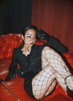 Mistress Koto - Dominadora in Berlin Photo 24 of 24