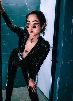 Mistress Koto - Dominadora in Berlin Photo 24 of 24