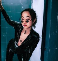 Mistress Koto - Dominadora in Berlin