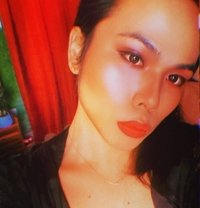 Mistress Lee - Transsexual dominatrix in New Delhi