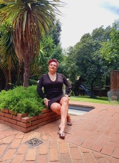 Mistress Lee - Dominadora in Johannesburg Photo 15 of 20