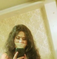 Mistress Leena Kaur - Transsexual escort in New Delhi