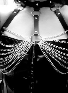 Mistress Lilith - dominatrix in Malta Photo 8 of 8