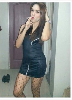 Mistress Linzi online/real-time session - Transsexual dominatrix in Makati City Photo 19 of 24