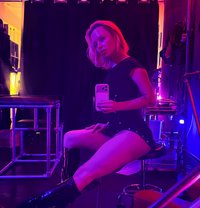 Mistress Lovie - Dominadora in Malta