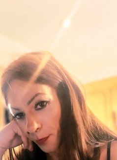 Mistress Mallone - Dominadora transexual in Pattaya Photo 4 of 5