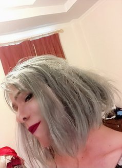 Mistress Mallone - Dominadora transexual in Pattaya Photo 12 of 14