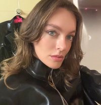 Mistress Mao - dominatrix in Madrid