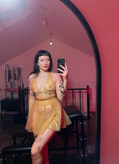 Mistress May - dominatrix in Sydney Photo 2 of 9