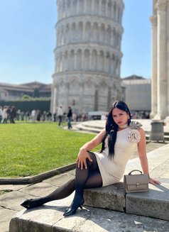 Mistress Mira - Transsexual escort in Manila Photo 7 of 10