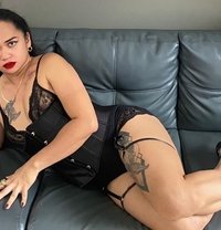 Mistress Mira - Transsexual escort in Manila