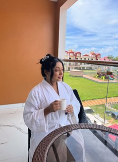 Mistress Mishti - Acompañantes transexual in Pune Photo 8 of 18