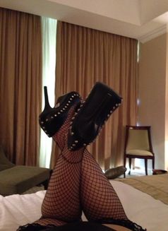 Mistress Miya - dominatrix in Dubai Photo 4 of 30