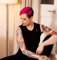 Mistress Natalie - dominatrix in Paris