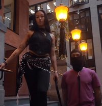 Mistress Naya – the Muscle Queen - dominatrix in Zürich