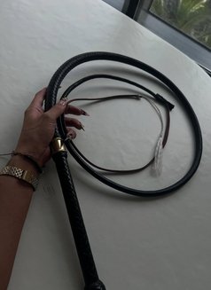 Mistress Naya – the Muscle Queen - dominatrix in Zürich Photo 5 of 10