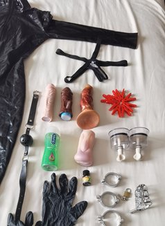 Mistress Nicole Big Dick - Transsexual dominatrix in Bali Photo 28 of 30