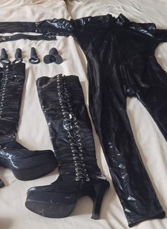 Mistress Nicole Big Dick - Transsexual dominatrix in Bali Photo 30 of 30