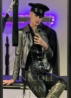 Mistress Nicole Van Kuppeck - escort in Barcelona Photo 8 of 9