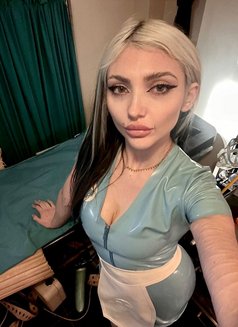 Mistress Oyuki - dominatrix in İstanbul Photo 7 of 11