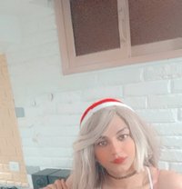 Mistress Perry - Transsexual escort in Cairo