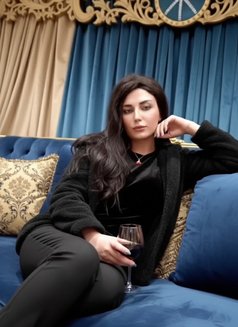 Mistress Perry - Transsexual escort in Cairo Photo 30 of 30