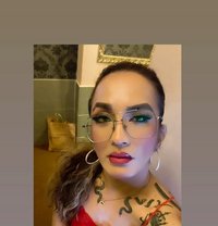 Mistress QUEEN ASIA TOP ESCORT - Transsexual escort in Bangkok Photo 29 of 30