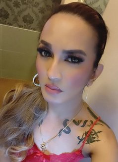 Mistress QUEEN ASIA TOP ESCORT - Transsexual escort in Bangkok Photo 30 of 30
